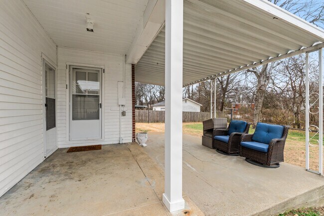 Foto del edificio - 1311 Haysboro Ave