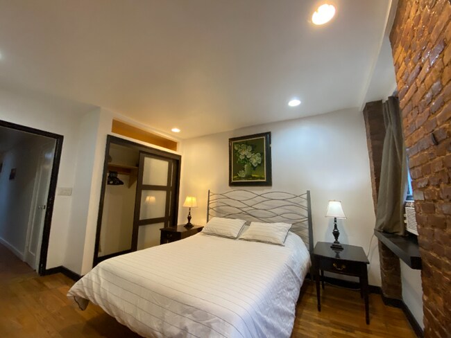 Foto del edificio - 206 E 35th St