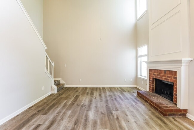 Building Photo - 7144 Springchase Way