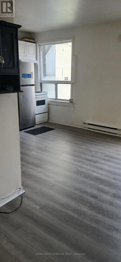 Photo du bâtiment - 954 Danforth Ave