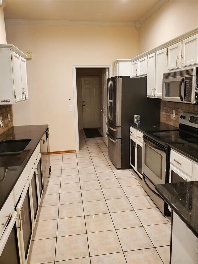 Foto del edificio - 1716 NW 174th St