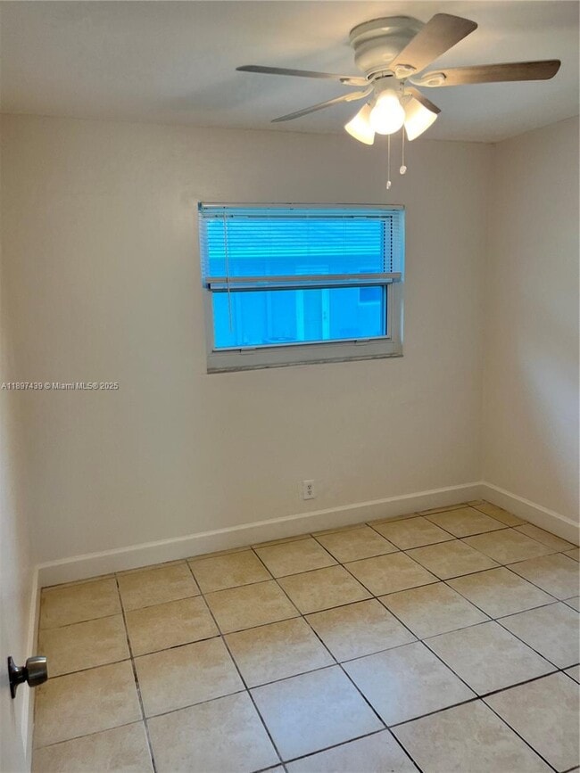 Foto del edificio - 4601 SW 32nd Ave