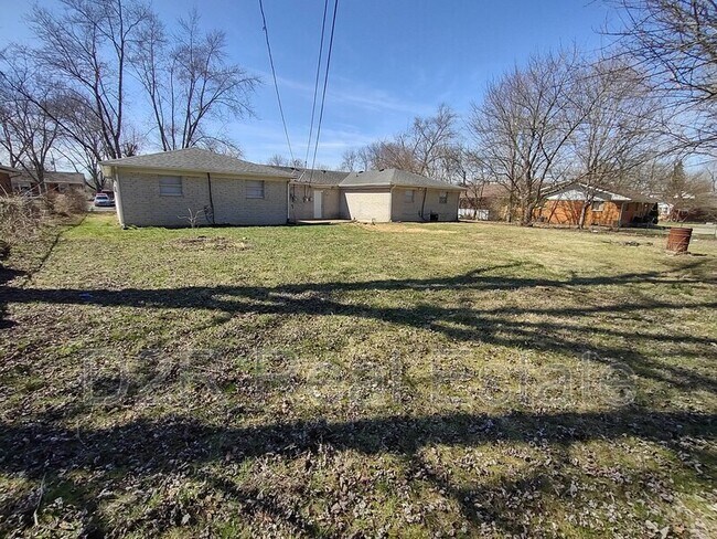 Foto del edificio - 7819 Southfield Dr