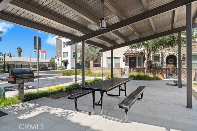 Building Photo - 10836 Horizons Dr