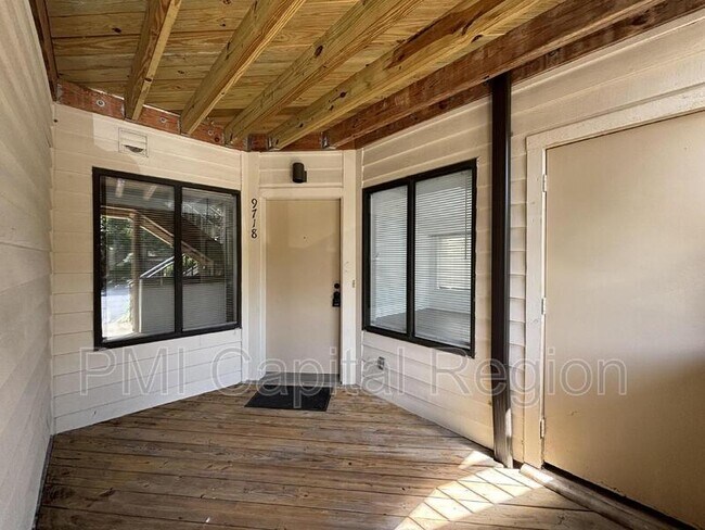 Building Photo - 9718 Hellingly Pl
