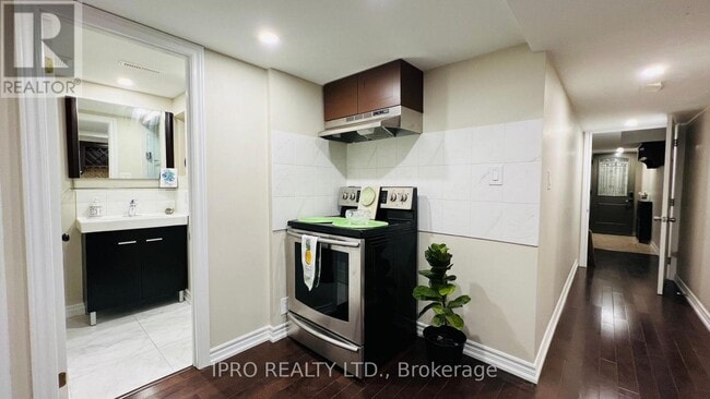 Building Photo - 1161 Claredale Rd