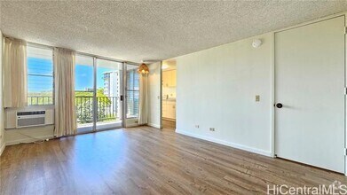 Building Photo - 1541 Dominis St