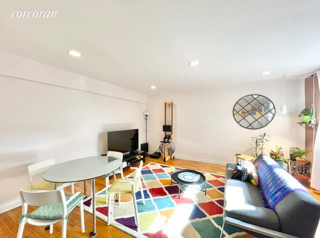 Foto principal - 1119 Ocean Pkwy