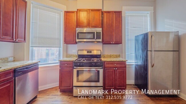 Foto del edificio - 2608 W Potomac Ave