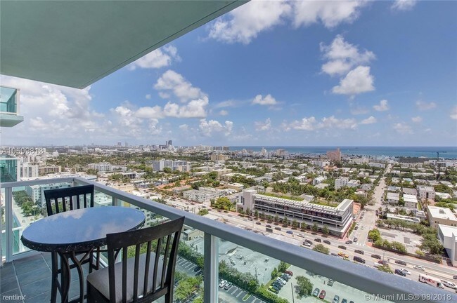 Building Photo - 1 br, 1 bath Condo - 650 West Ave Unit 24