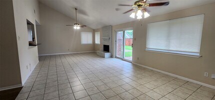 Building Photo - 15215 Ensenada Dr