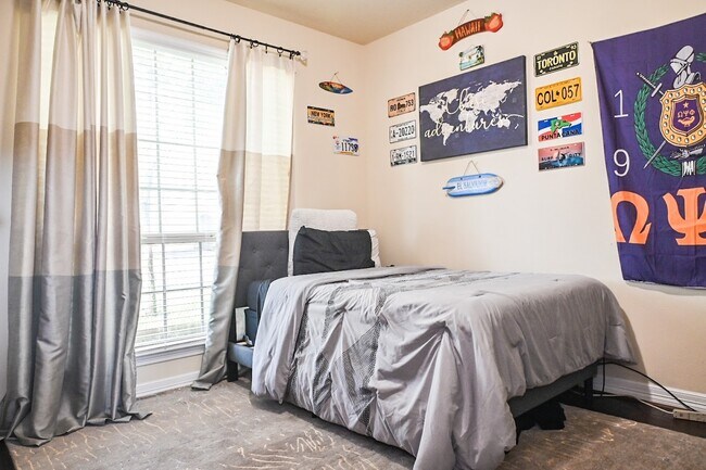Foto del edificio - 13514 Mooring Pointe Dr