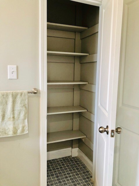 Foto del edificio - 1288 Linwood Ave