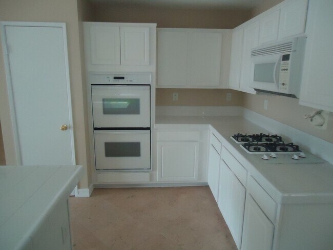 Foto del edificio - Huge 4 bedroom Masterpiece in the Terra Vista Community For Rent