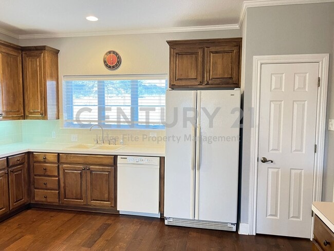 Foto del edificio - Beautiful 3/2/2 Situated On An Acre in Azle For Rent!