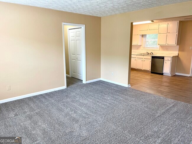 Foto del edificio - 125 Appleton Blvd