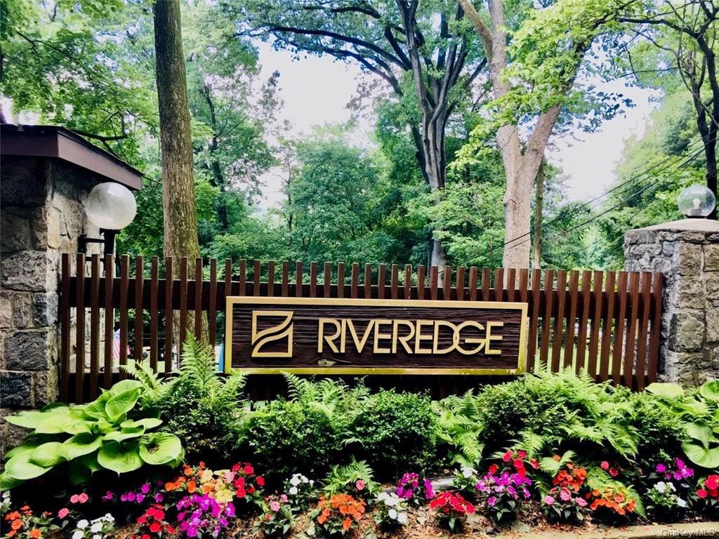 Primary Photo - 1 David Ln