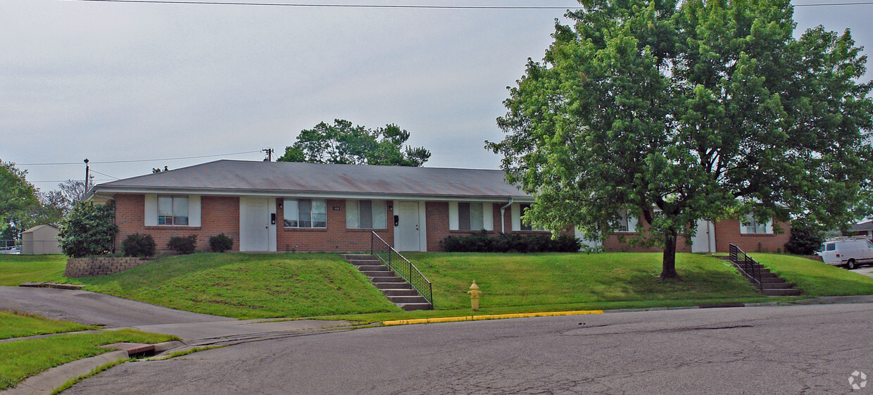 Building Photo - 1105 Gas Light Ct