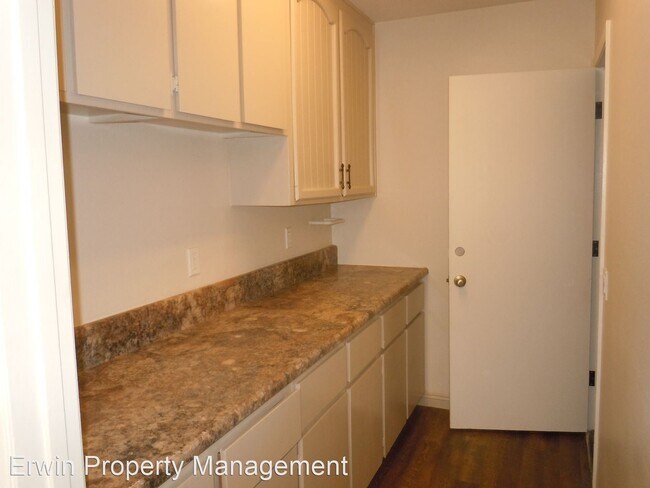 Building Photo - 3 br, 2 bath House - 27018 N. Broadway