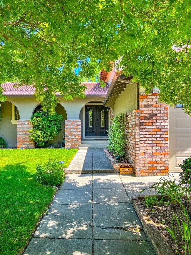 Foto del edificio - Beautiful Four Bedroom Browns Valley Home