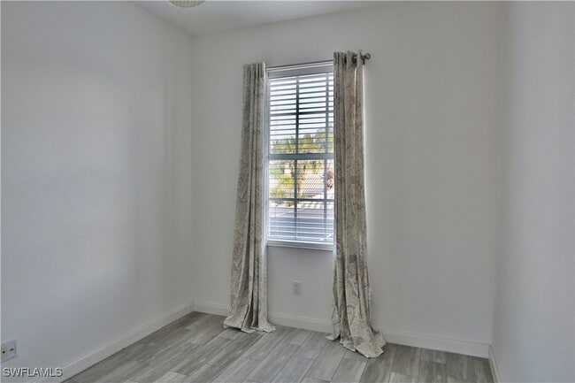 Building Photo - 6182 Towncenter Cir