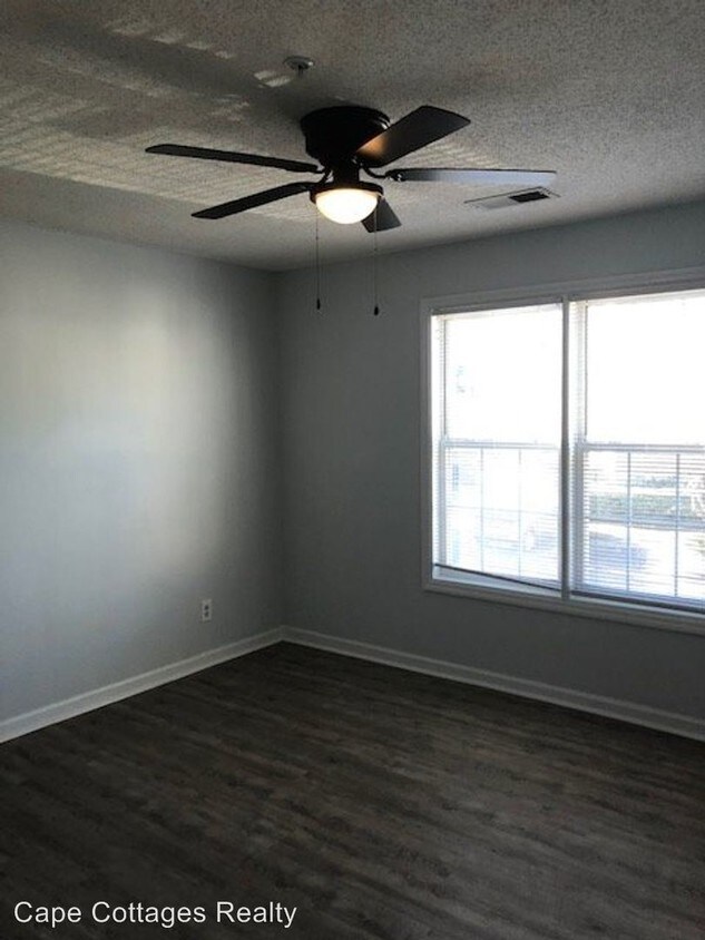 906 Litchfield Way, Wilmington, NC 28405 Room for Rent in Wilmington