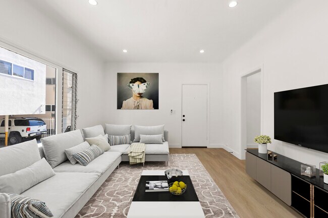 Foto del edificio - 414 N Maple Dr
