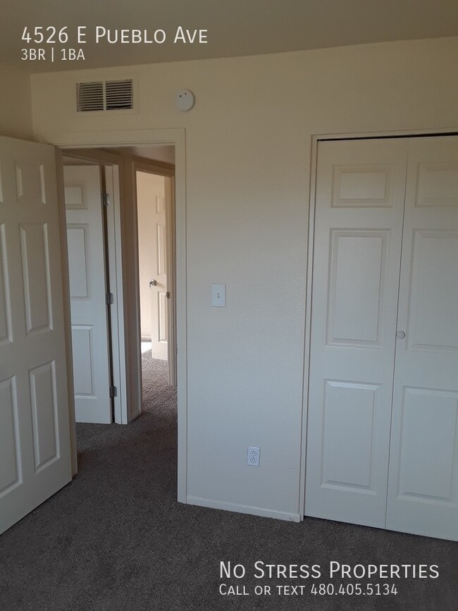 Building Photo - 3 Bed Town Home Off 40th St and Broadway!