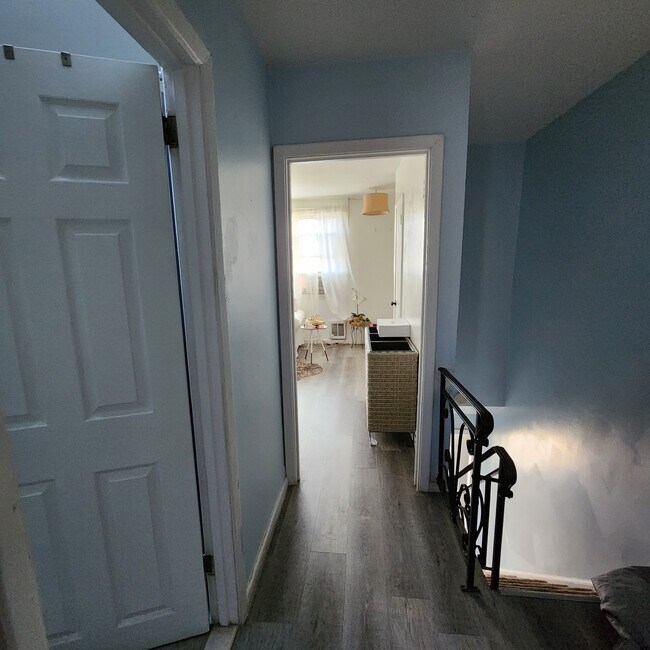 walkway leading to living room - 3117 Gilham St