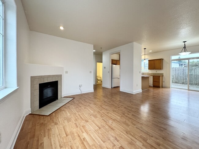 Foto del edificio - 6924 SW Kim Pl