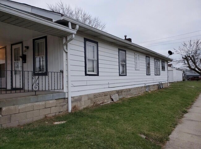 Foto del edificio - 2501 English Ave