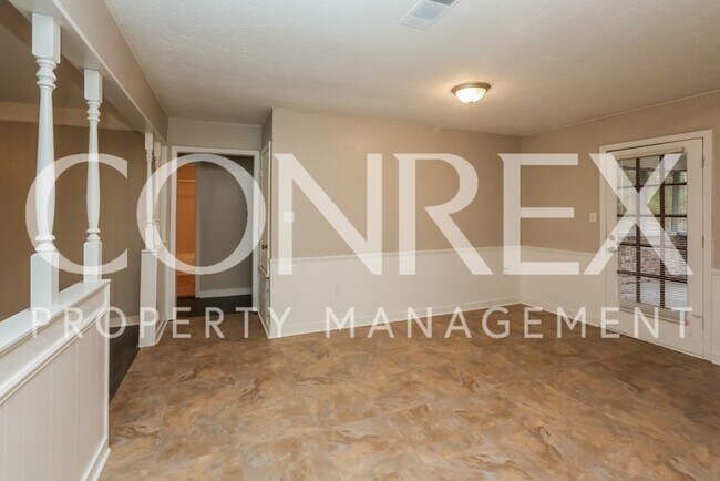 Foto del edificio - Lovely 3 Bedroom in Clinton