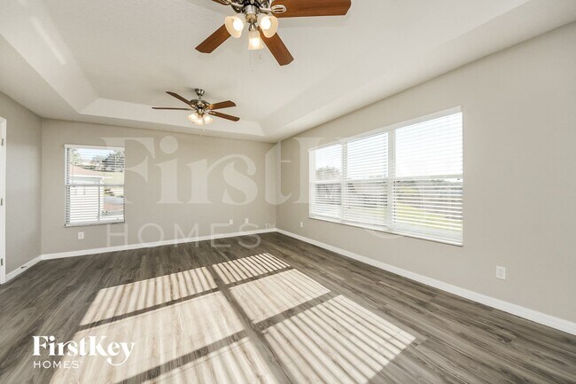 Foto del edificio - 796 Lakeview Pointe Dr