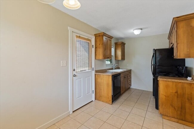 Foto del edificio - 1263 E Emerson Ave