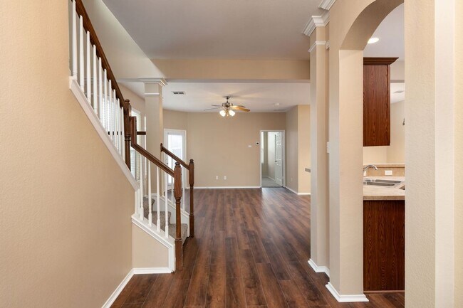 Building Photo - 2510 Sedona St