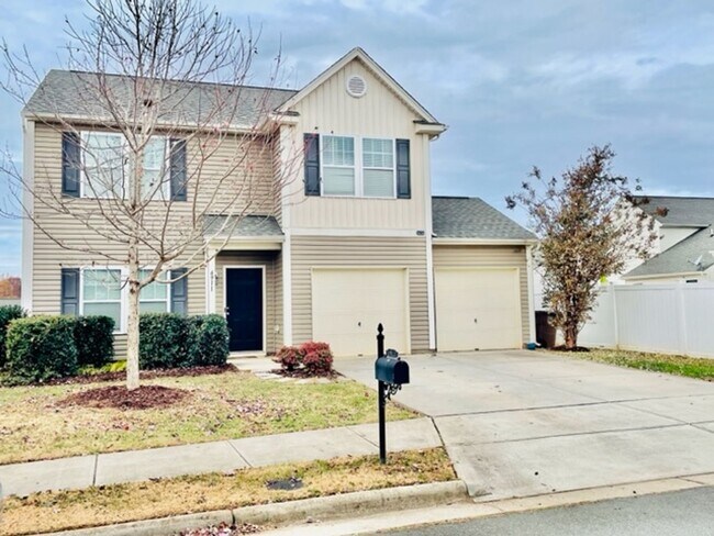 Building Photo - Reedy Fork