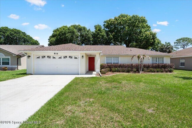 Foto del edificio - 816 Hunters Creek Dr