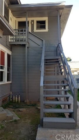 Building Photo - 725 N Gordon St