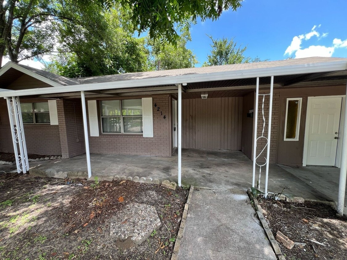 Gorgeous all renovated Home in Houston, TX!. - Gorgeous all renovated Home in Houston, TX!.