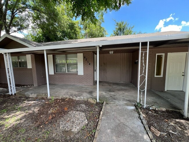 Gorgeous all renovated Home in Houston, TX!. - Gorgeous all renovated Home in Houston, TX!.