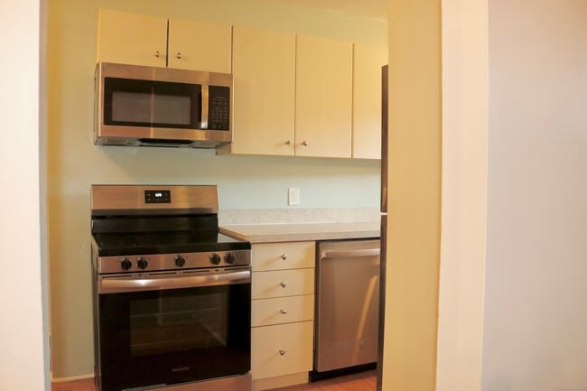 Building Photo - 3 Murphys Ln