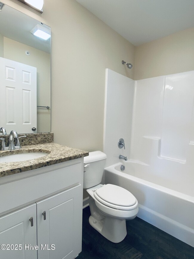 Building Photo - 1150 Cross Creek Cir