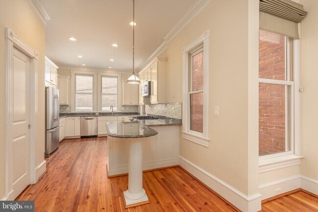 Foto del edificio - 1716 22nd St NW