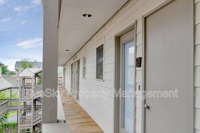 Foto del edificio - 1307 Wertland St