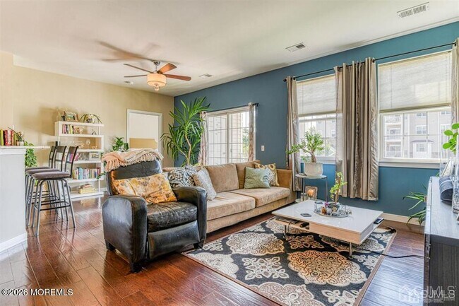 Foto del edificio - 123 Tower Blvd