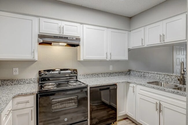 Building Photo - Life at Highland Village