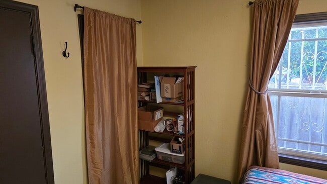 Dormitorio principal - 1415 W 49th St