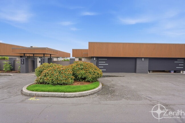 Foto del edificio - 6903 SE Riverside Dr