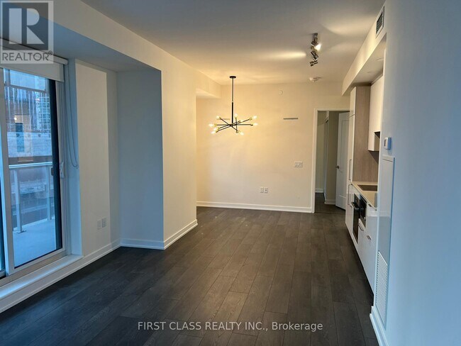 Building Photo - 28 Freeland St