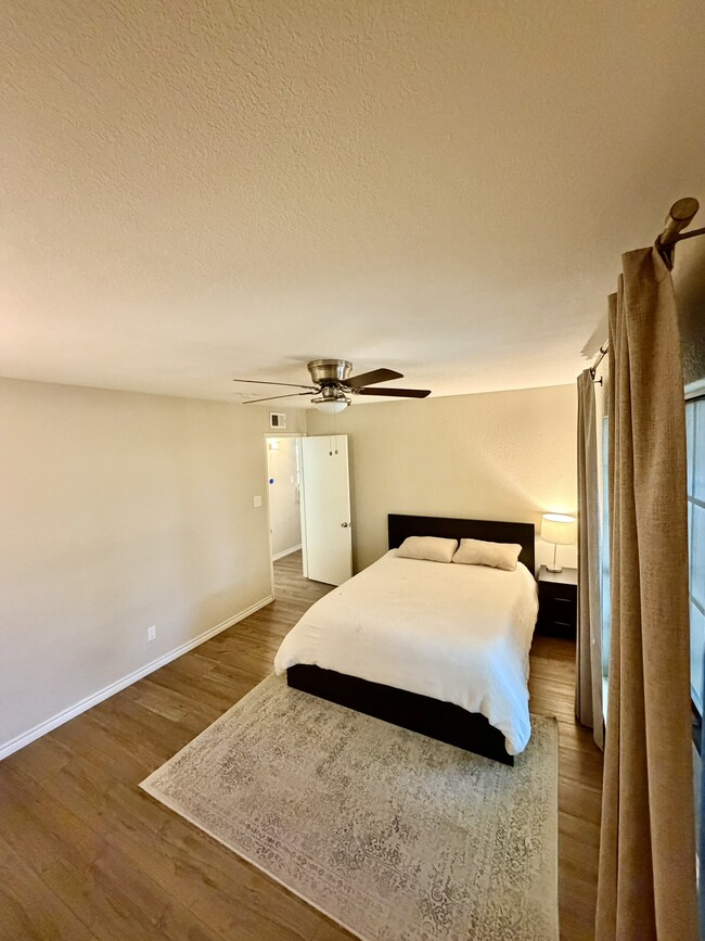 Dormitorio principal - 6824 Fryer St
